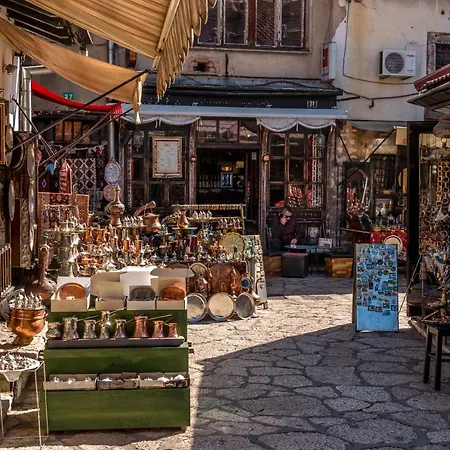 Modern 2bdr Apartment-cathedral View-best Location Apartment *