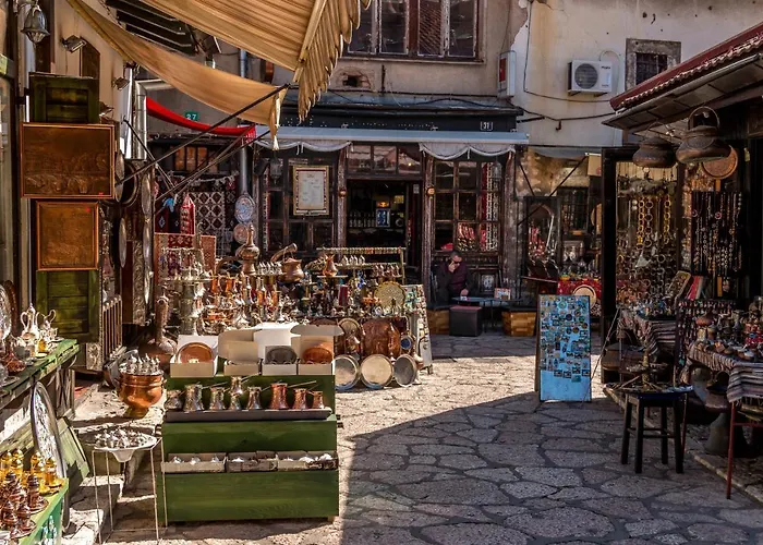 Modern 2bdr Apartment-cathedral View-best Location 公寓 *